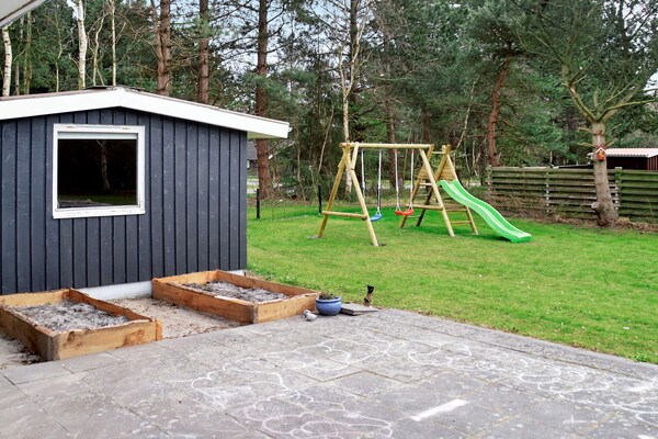 Kindvriendelijk vakantiehuis met grote tuin op 400m van zee bij Kramnitze - thumbnail 4