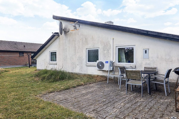 Sfeervol vrijstaand vakantiehuis op 800m van zee in Vorupør - thumbnail 6