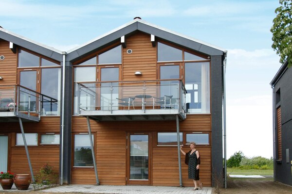 Exclusief vakantiehuis op 320m van zee met uitzicht op meren bij Bogense - thumbnail 1