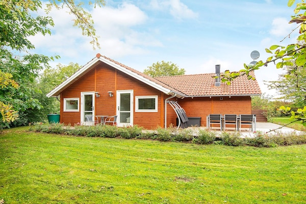 Aan zee: Rustgevend vakantiehuis in Allingåbro met sauna en whirlpool - thumbnail 2