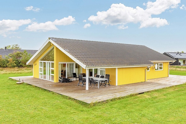 Modern vakantiehuis in Brovst bij Tranum Strand voor 10 personen - thumbnail 1