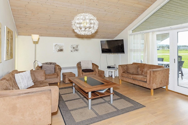Modern vakantiehuis in Brovst bij Tranum Strand voor 10 personen - thumbnail 4