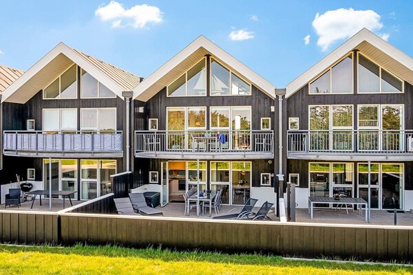 Op 600 m van zee: Modern vakantiehuis voor 6 personen in Løkken - thumbnail 1