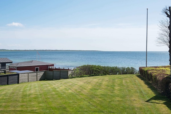 Luxe vakantiehuis voor 8 personen, 50 meter van het strand in Haderslev - thumbnail 2