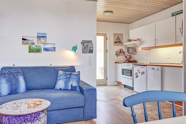 Licht appartement in Gudhjem, 300m van zee met zwembad en zeezicht - thumbnail 2