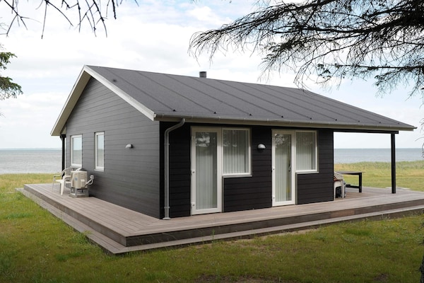 Vrijstaand vakantiehuis op 10.000 m² strandgrond, 20 meter van de zee - thumbnail 2
