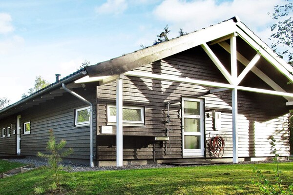 Modern vakantiehuis met sauna en whirlpool bij Hadsund, 400m van zee - thumbnail 4