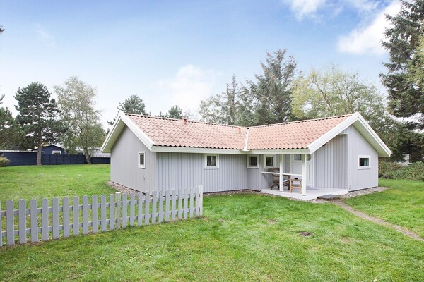 8-persoons vakantiehuis in Rødby op 400 meter van de zee · 8 pers. - thumbnail 4