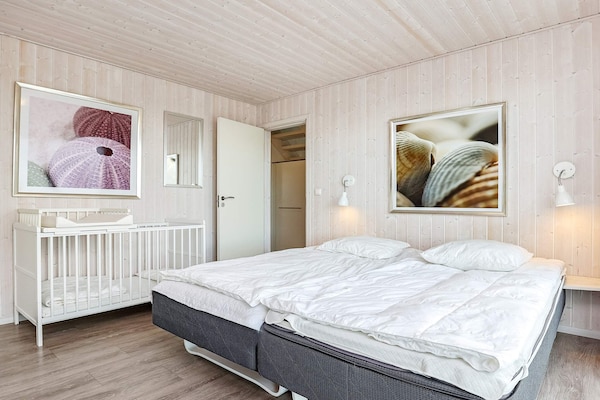 Panoramahuis op 70 meter van zee met sauna en whirlpool in Wendtorf - thumbnail 5