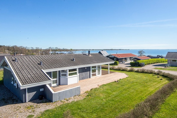 Aan zee: Sfeervol vakantiehuis in Sjølund voor 8 personen - thumbnail 4