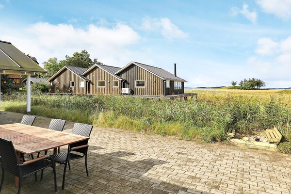 14-persoons vakantiehuis aan zee in Millinge met sauna en whirlpool - thumbnail 4