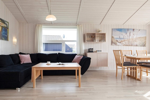 Vrijstaand vakantiehuis met sauna op 250m van de Oostzee in Grömitz - thumbnail 6