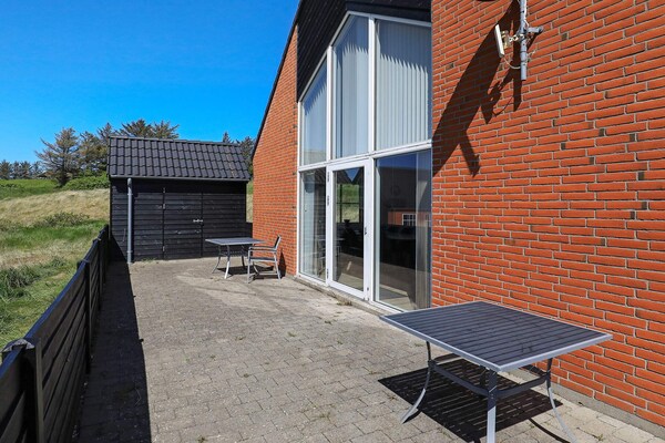 8-persoons vakantiehuis in Hanstholm op 600m van de zee - thumbnail 2