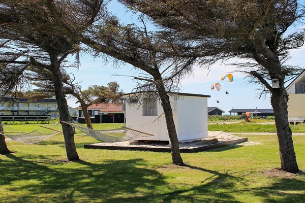 Gerenoveerd vakantiehuis voor 14 personen op 100m van het Noordzeestrand in Løkken - thumbnail 3