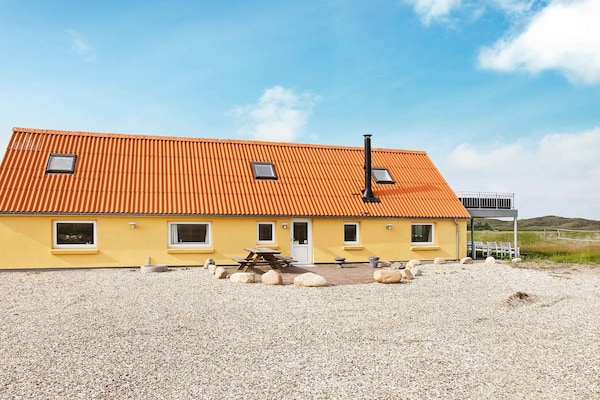 Vrijstaand vakantiehuis met zwembad, sauna en whirlpool bij de Noordzee - thumbnail 3