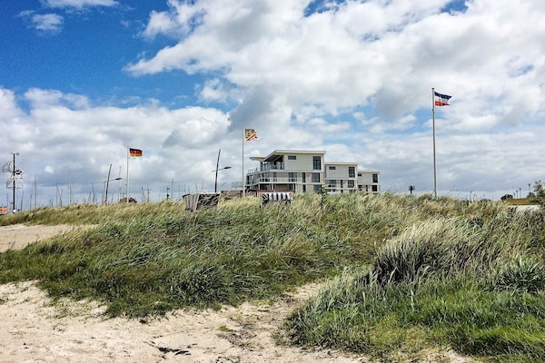 Appartement aan zee met uitzicht op Oostzee en jachthaven in Wendtorf - thumbnail 4
