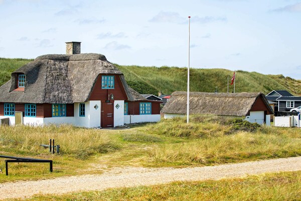 Authentiek vissershuisje met rieten dak, 70m van Noordzeestrand in Fjand - thumbnail 2