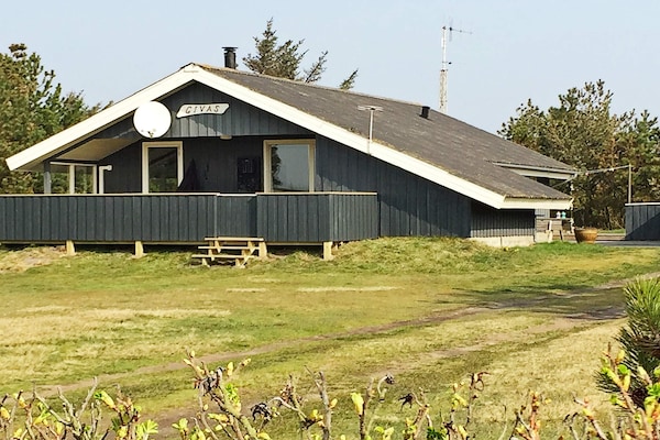Vrijstaand vakantiehuis met panoramisch uitzicht op 700m van de zee in Blåvand - thumbnail 4