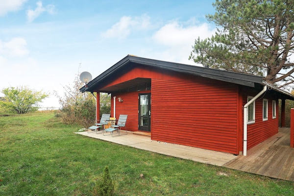 4-persoons vakantiehuis in Martofte direct aan zee - thumbnail 1