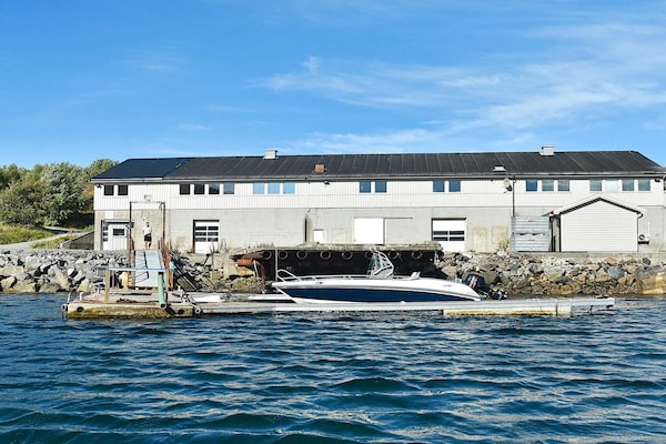 Comfortabel appartement aan de fjord in Oksvoll met bootverhuur - thumbnail 3