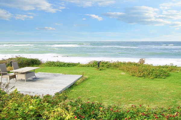 Vrijstaand vakantiehuis direct aan zee in Gilleleje met sauna en panoramisch uitzicht - thumbnail 5