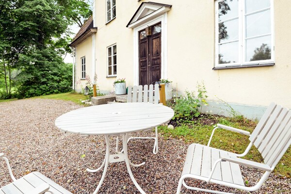 Ruim herenhuis voor 11 personen aan de golfbaan in Stora Sundby - thumbnail 5