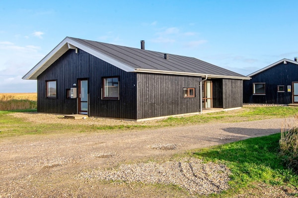 Licht vakantiehuis met sauna en whirlpool op 280m van de zee in Ulfborg - thumbnail 1