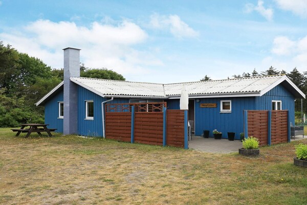 Sfeervol vrijstaand huis met sauna & whirlpool op 600m van zee bij Løkken - thumbnail 1