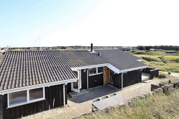 Modern vakantiehuis met sauna en zeezicht op 200m van het strand - thumbnail 2