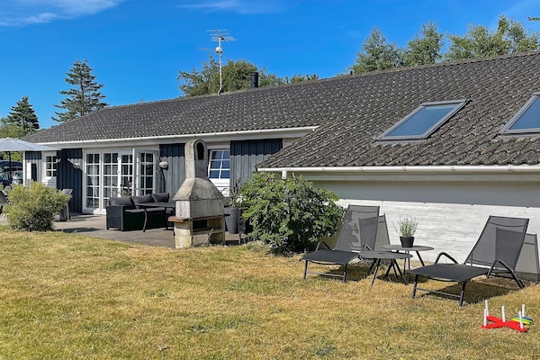10-persoons vakantiehuis aan zee in Ørsted met zwembad - thumbnail 2