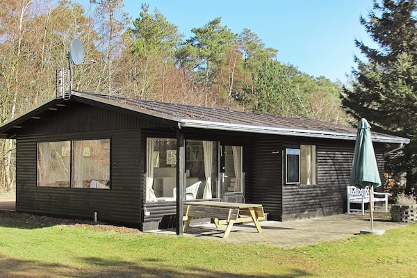 Vrijstaand vakantiehuis in Hals met houten terras, 1,4 km van zee - thumbnail 1
