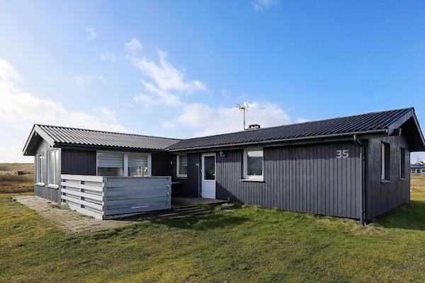 Kindvriendelijk vakantiehuis met whirlpool op 100m van de Noordzee bij Lemvig - thumbnail 1