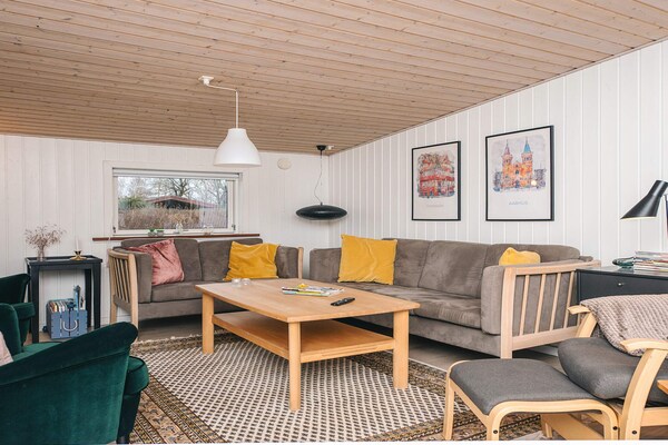 Sfeervol gerenoveerd vakantiehuis met houtgestookte hot tub op 400m van zee - thumbnail 4
