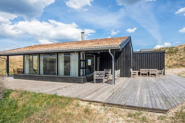 Op 300 m van zee: Licht vakantiehuis in Pandrup voor 8 personen - thumbnail 2