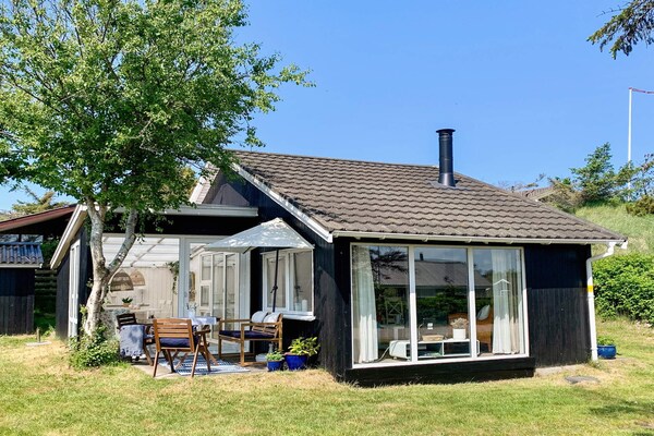 Op 600 m van zee: Gezellig vakantiehuis voor 4 personen in Blokhus - thumbnail 1