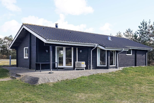 9-persoons vakantiehuis aan zee in Hurup Thy - thumbnail 1