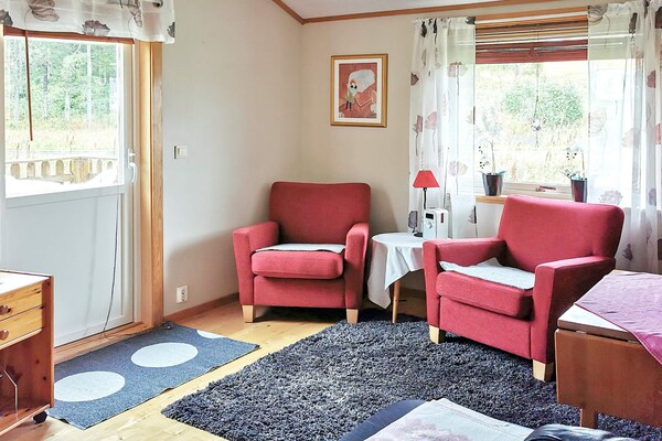 Sfeervol appartement aan zee met prachtig uitzicht op fjord en bergen - thumbnail 6