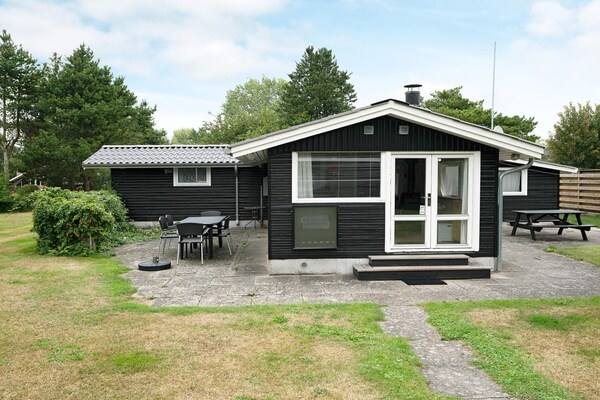 Vrijstaand vakantiehuis met annexen op 600 meter van de zee bij Dannemare - thumbnail 1