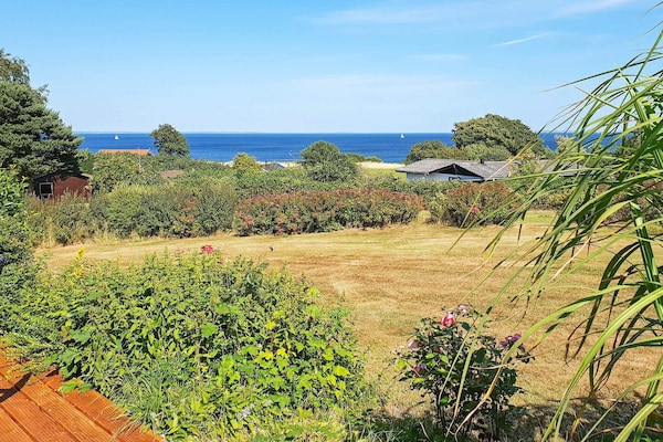 4-persoons vakantiehuis in Augustenborg direct aan zee - thumbnail 6