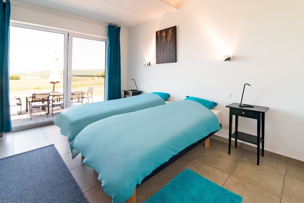 Vrijstaand vakantiehuis met panoramisch uitzicht in de bossen van Viroinval - thumbnail 3