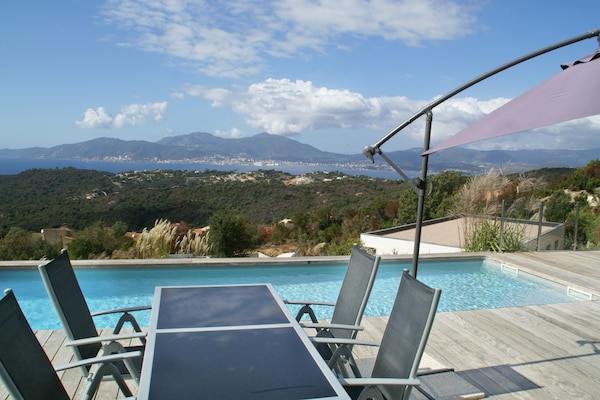 Villa met privézwembad en uitzicht op de baai in Albitreccia - thumbnail 6