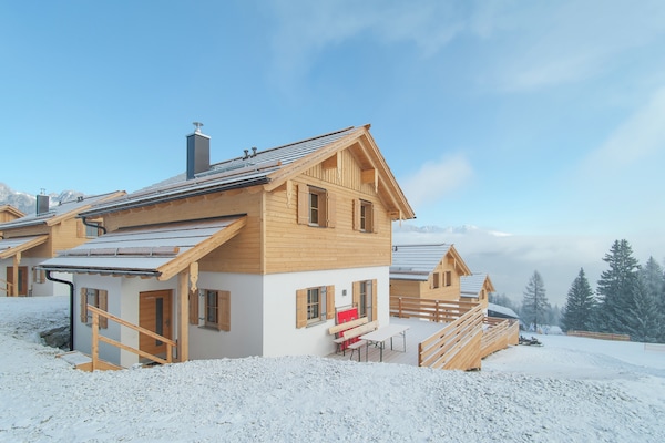 lungau-chalet-an-der-piste sleeps 8