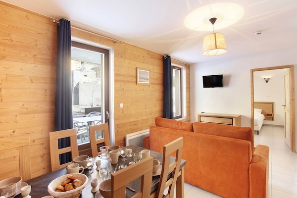 Luxe appartement in La Clusaz met zwembad en spa - thumbnail 2