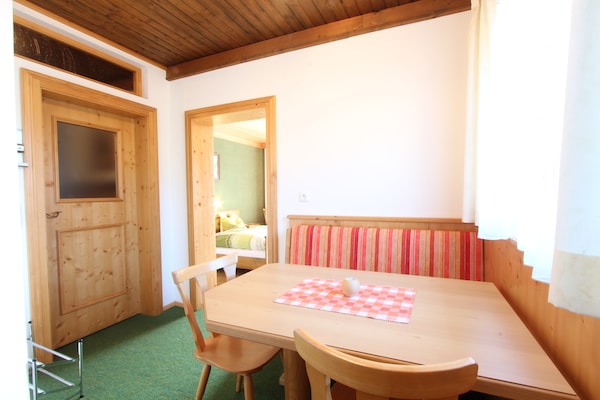 Op 1,0 km van de piste: Sfeervol appartement in Mittersill - thumbnail 2