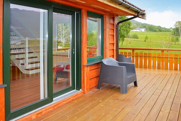 Licht appartement in Eidsvåg aan de fjord met gemeenschappelijk zwembad - thumbnail 5