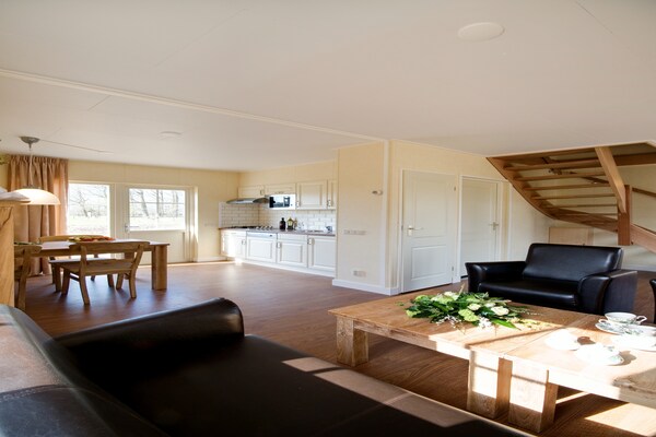 Lodge in hooibergstijl met sauna op Twents vakantiepark in Wierden - thumbnail 6
