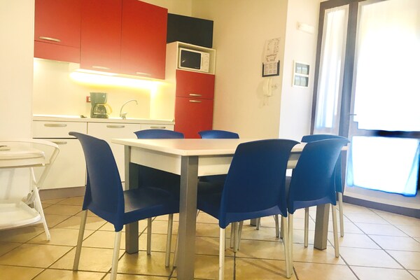 Modern appartement voor 5 personen in Lido di Spina - thumbnail 4