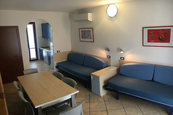 Licht duplex appartement voor 5 personen in Lido di Spina - thumbnail 6