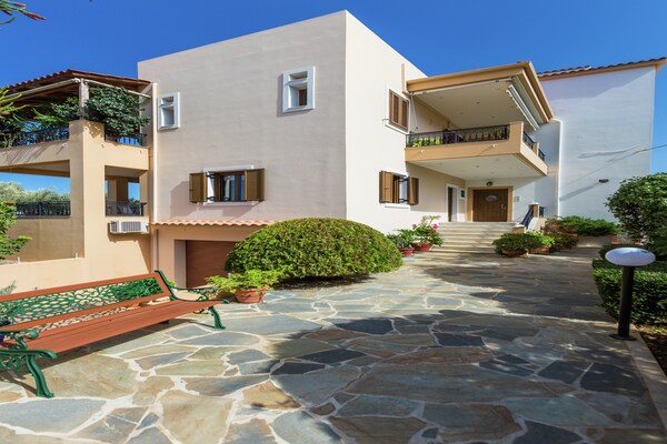 Modern Olijf Appartement nabij Rethymno met Grote Tuin - thumbnail 4