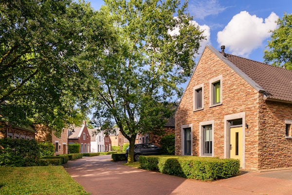 Moderne villa in Resort Maastricht: luxe, rust en huisdieren welkom - thumbnail 5